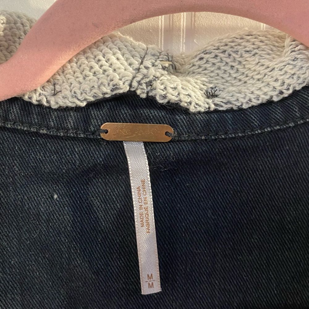 Free People Distressed Denim Jacket with Knit Sleeves *SIZE: M - Picture 5 of 8